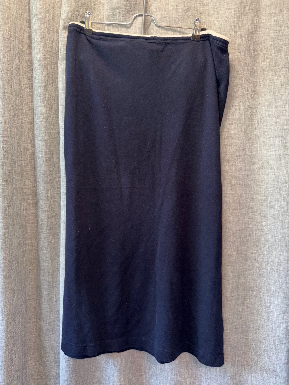 Van Heusen Navy Midi Skirt with Contrast Waist Large - Picture 2 of 4